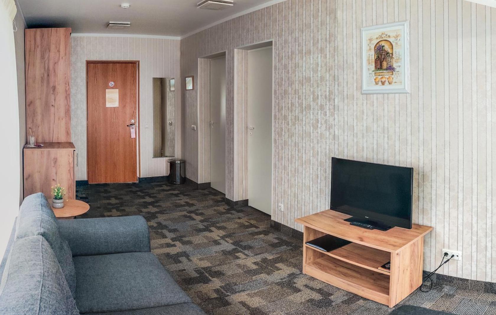Hotell Wironia Jõhvi Εξωτερικό φωτογραφία